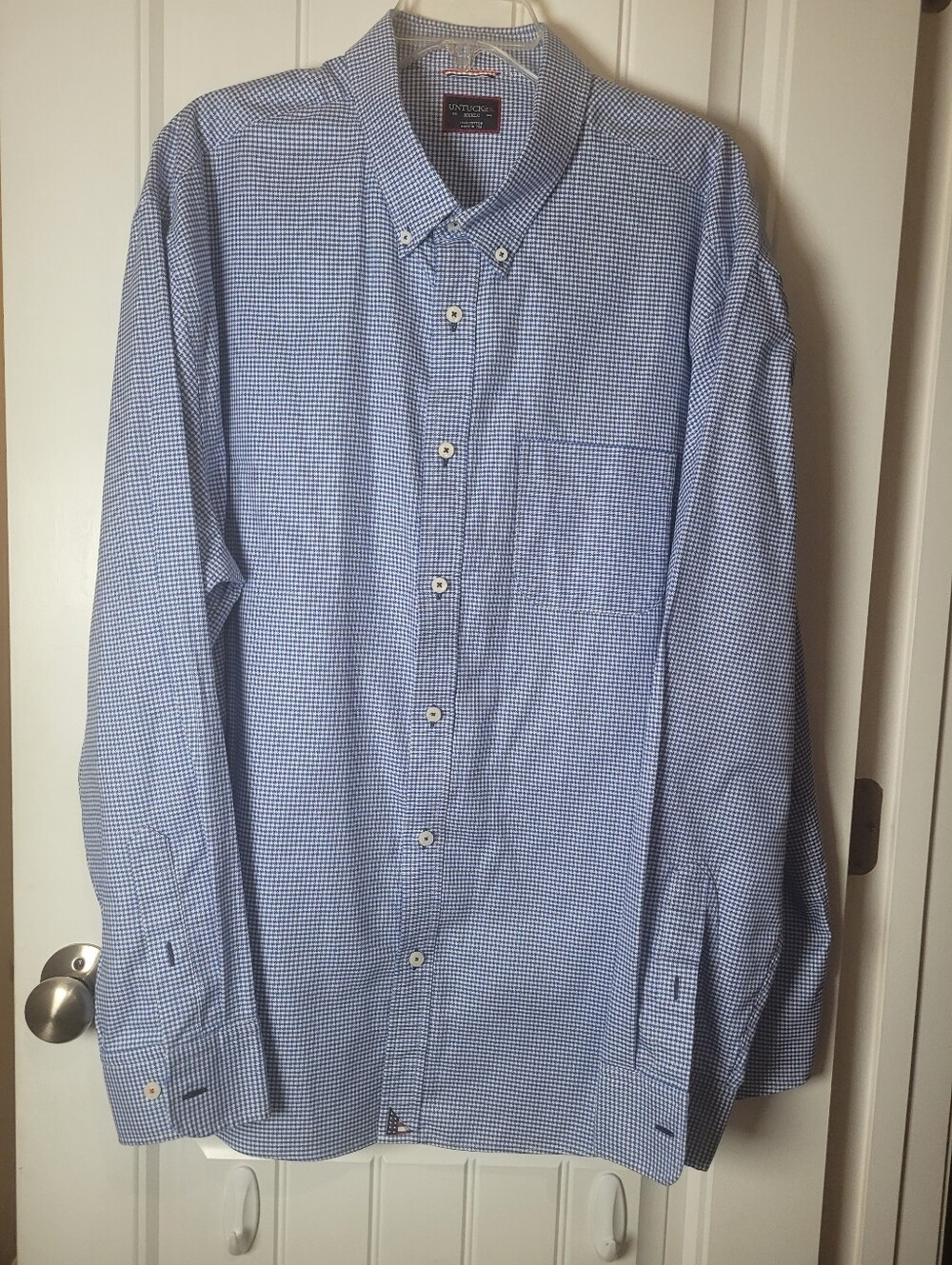 Untuckit Light Blue Micro-Check Button-Down Shirt.  Size XXXL